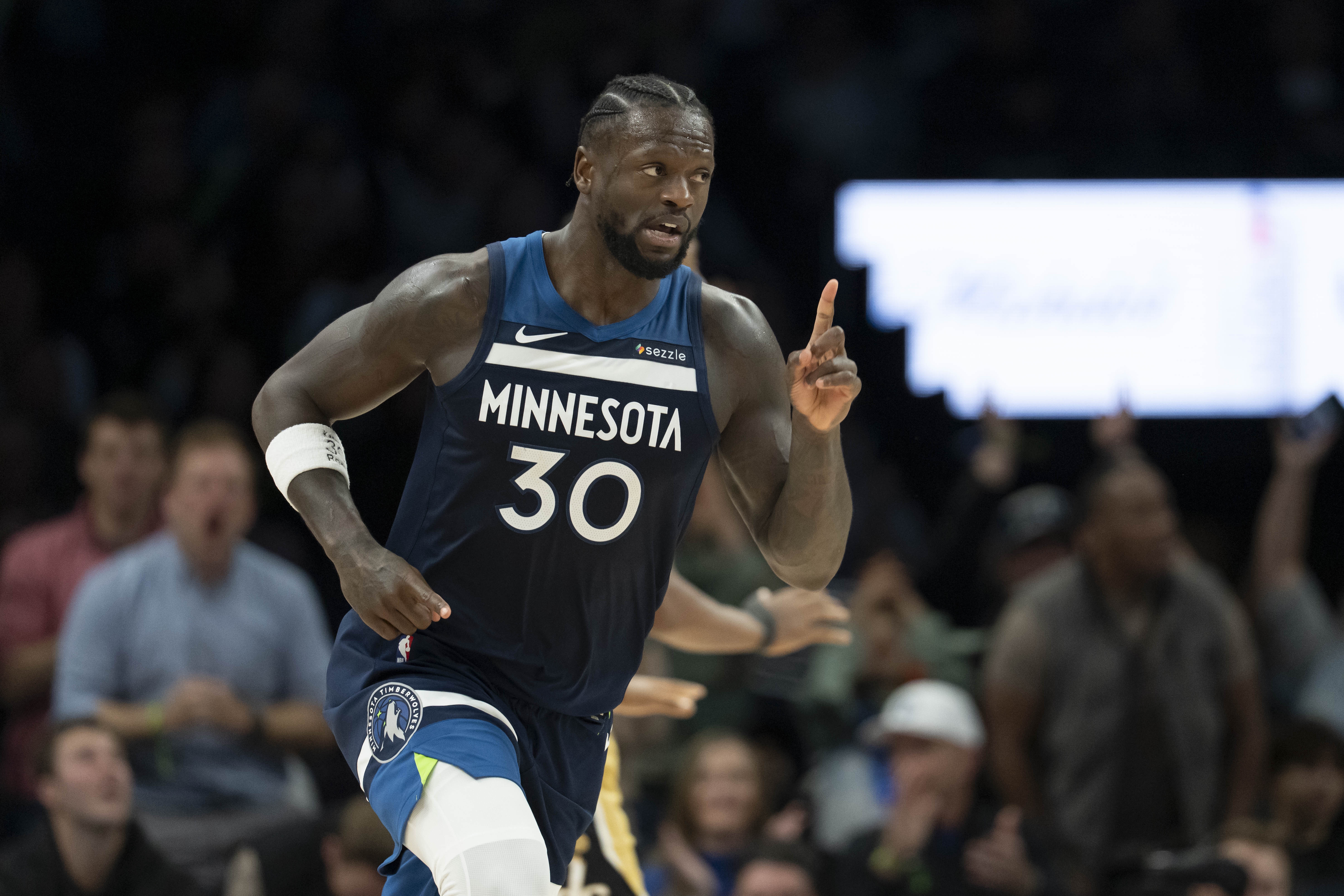 世界杯手机直播客户端-表现不俗！兰德尔半场11投5中&amp;罚球2中2得13分4板1断 正负值+14